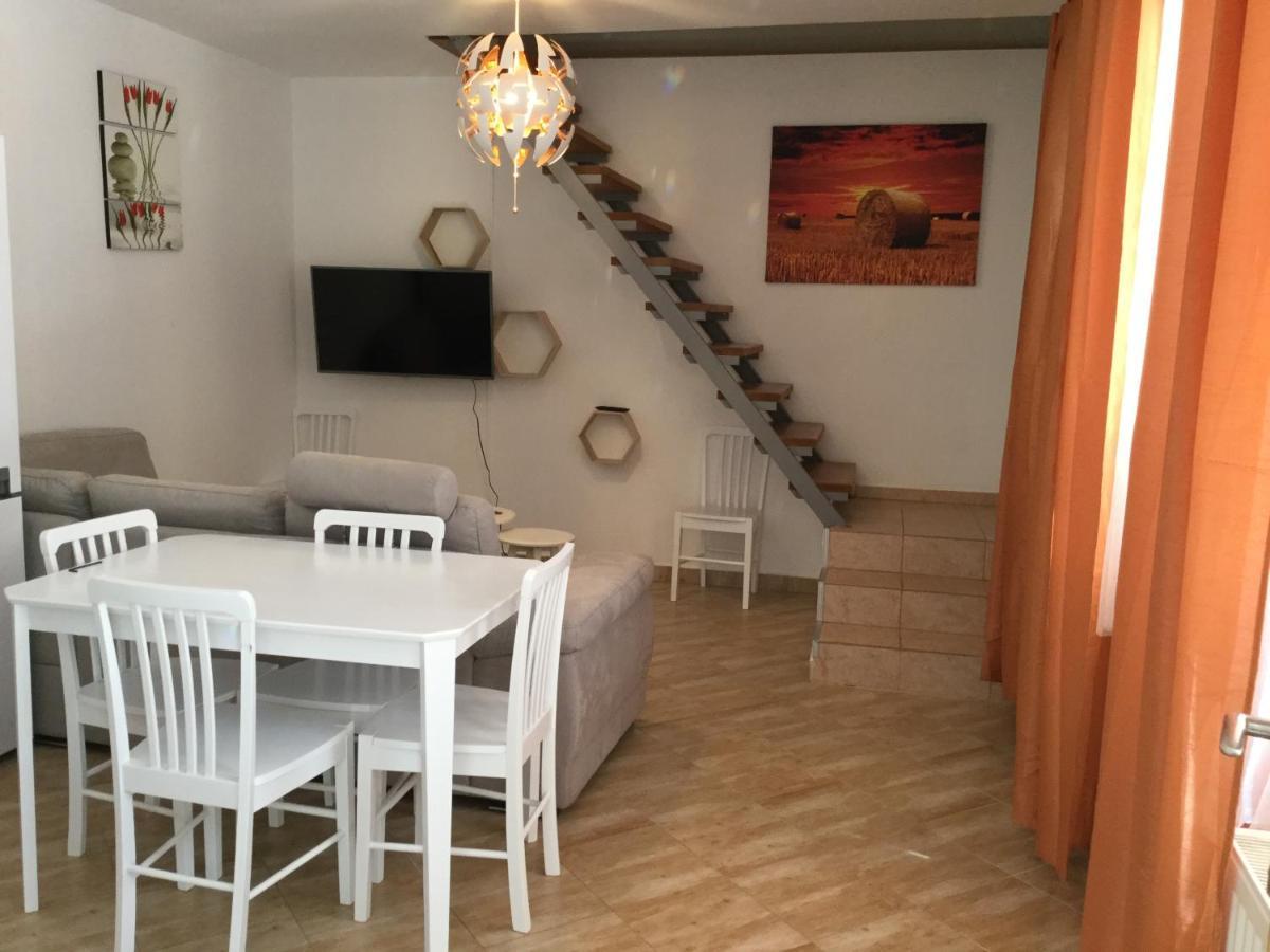 Judia Apartment Litomysl Bagian luar foto